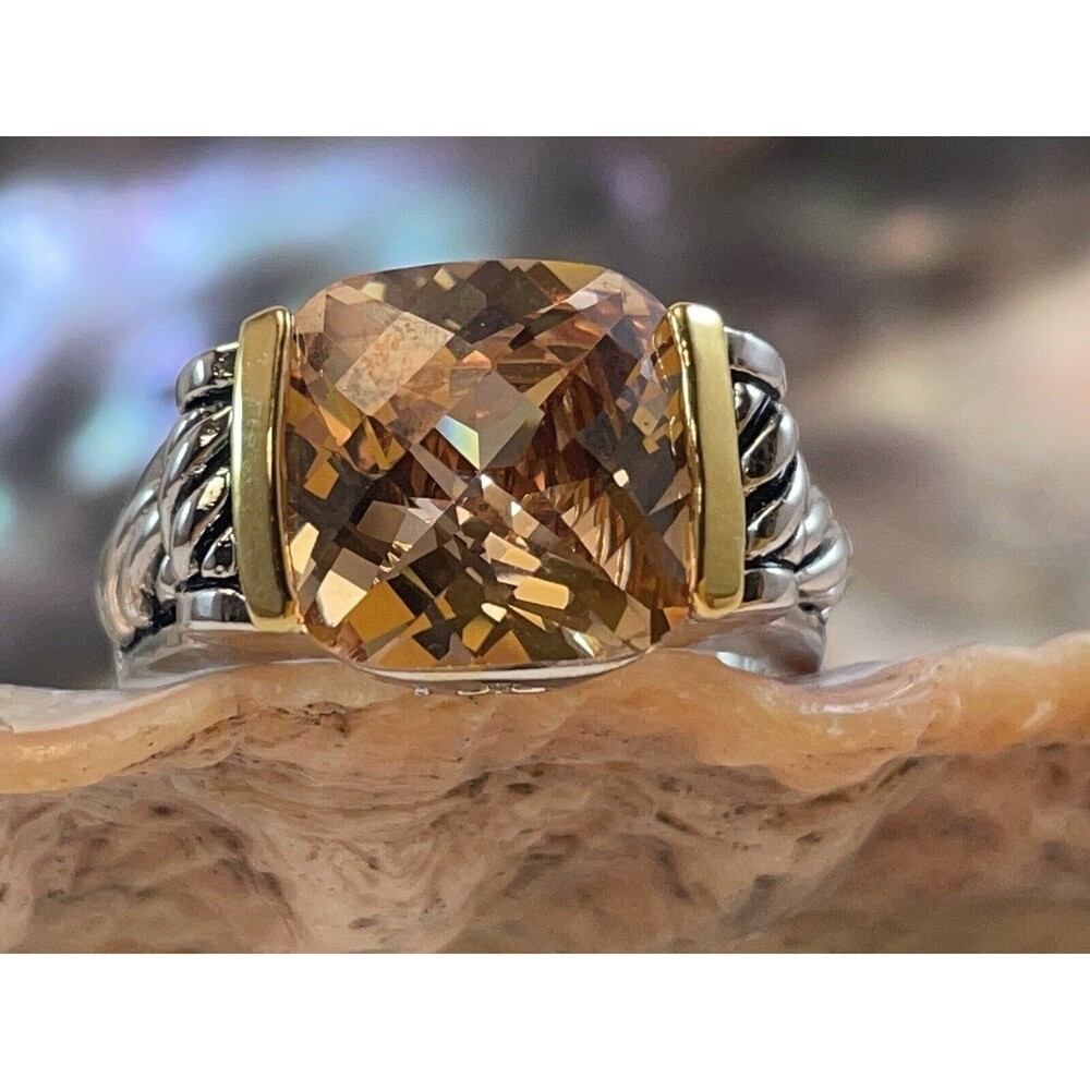 Beautiful 18KGE  Ring Women’s Size 8.75 W/ Large Lite Pinkish Brown Quartz Stone